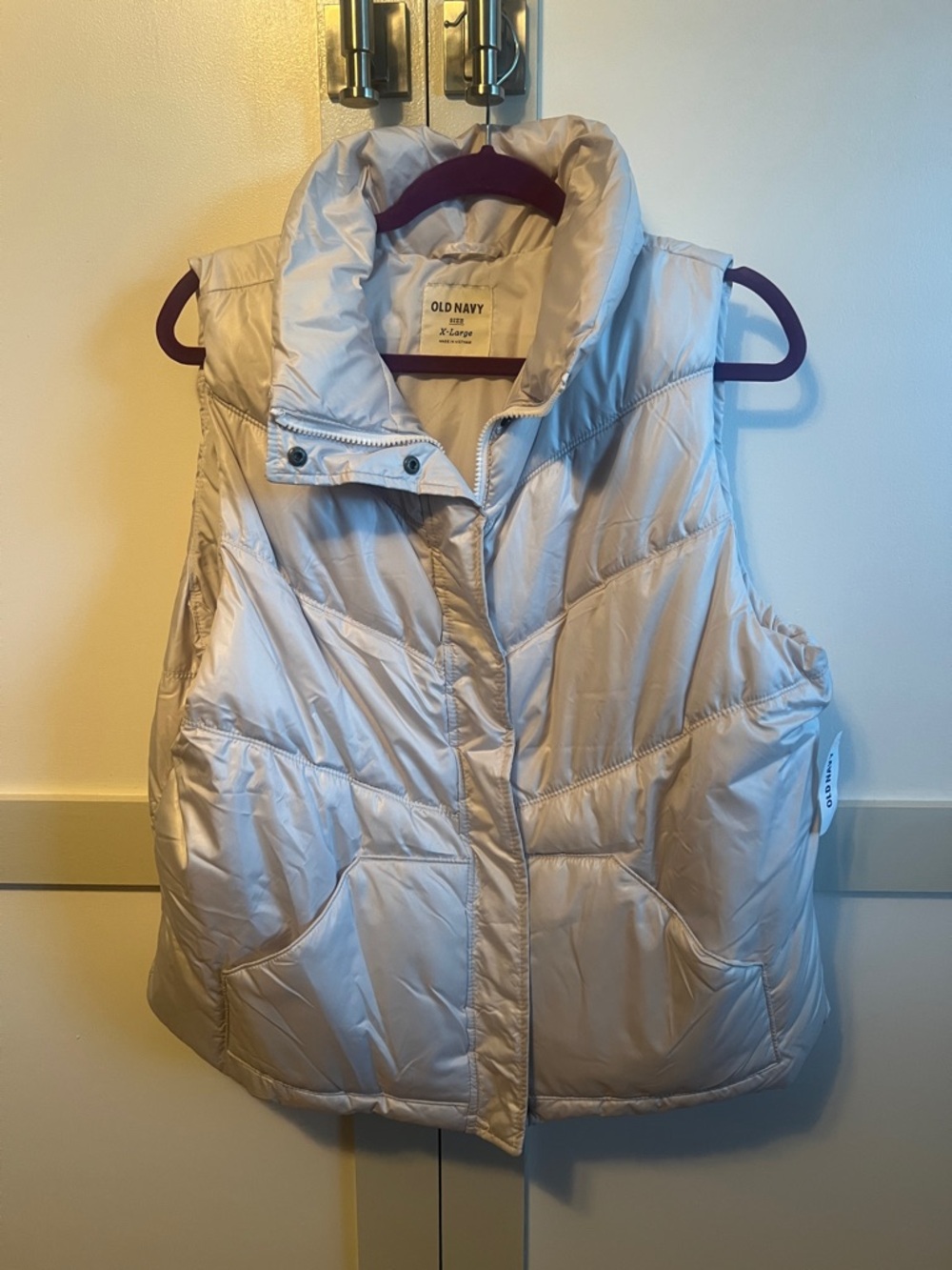 Old Navy Light Cream Quilted Puffer Vest